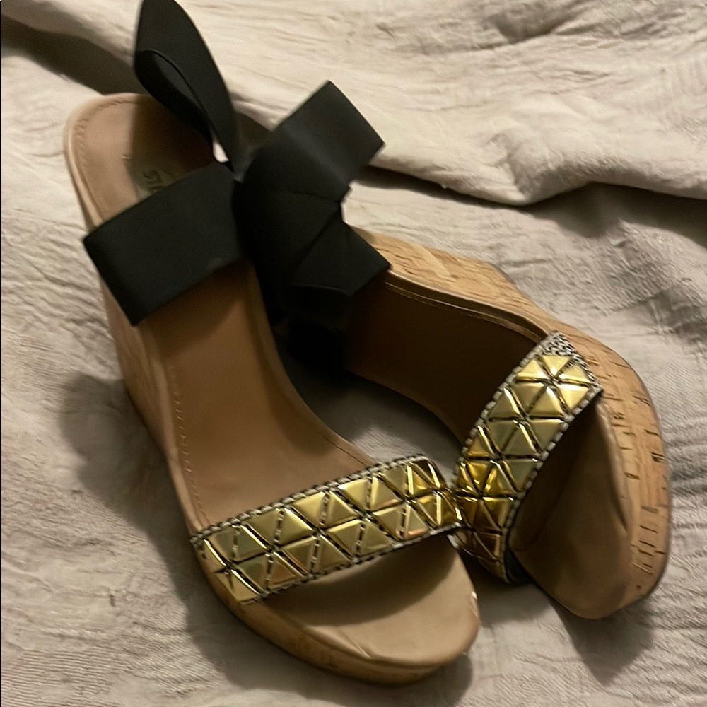 Gold and Black Wedges with Textured Gold Strap